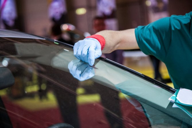 Trustworthy Auto Glass Repair and Windshield Replacement Services in Tustin, CA